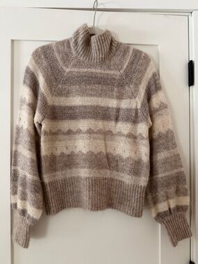 abercrombie & fitch brown/cream turtleneck balloon sleeve sweater